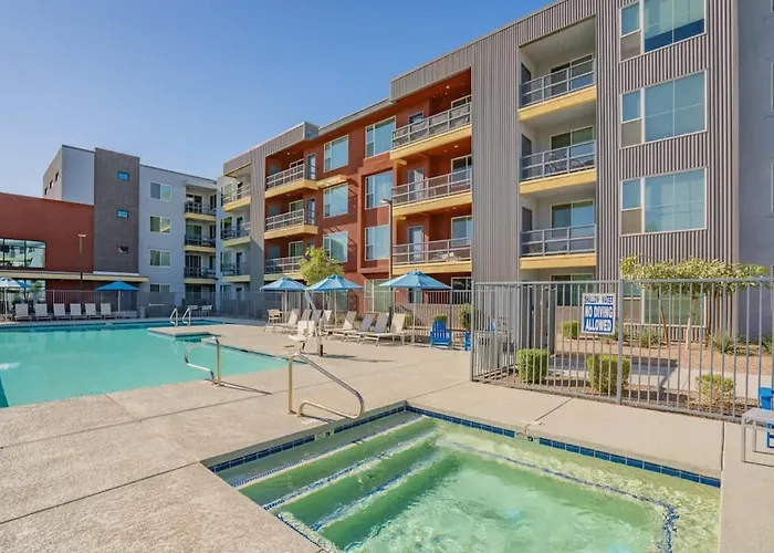 Apartment Spacious 2bd - Gym, Pool, Parking, W-d - Sleeps 8 Tempe