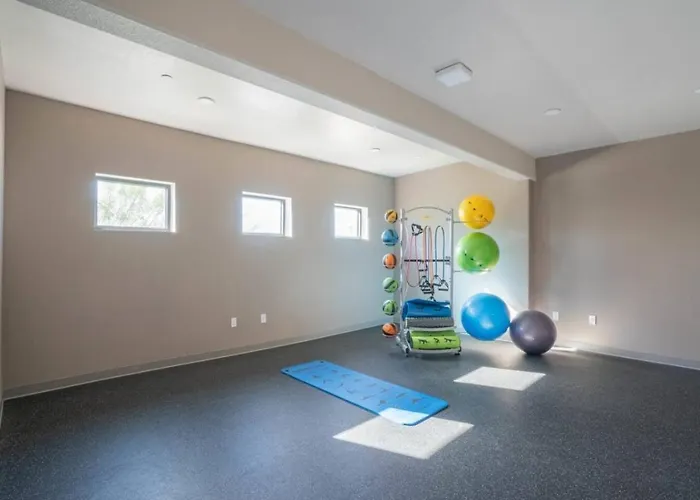 Centrally Located Apt|Pool,Gym,W/D,Balcony,Parking Tempe
